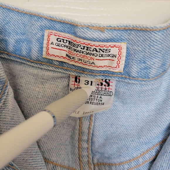 VINTAGE GUESS LIGHT WASH DENIM SKIRT - Picture 11 of 14